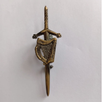 Irish Harp  + $15.00